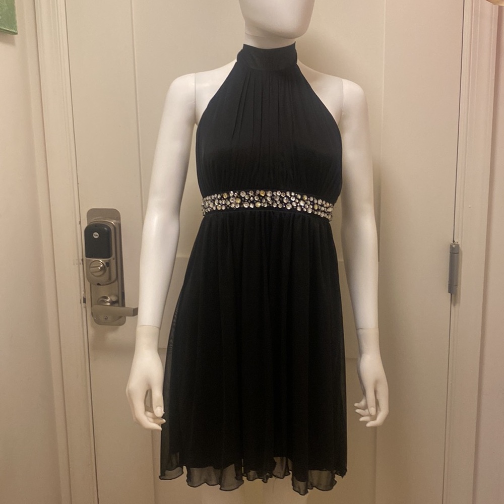 Women CITY STUDIO black dress with details in the waist.Size: M